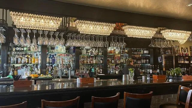 Amore Fine Dining & Spirits