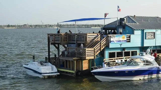 Barge 295