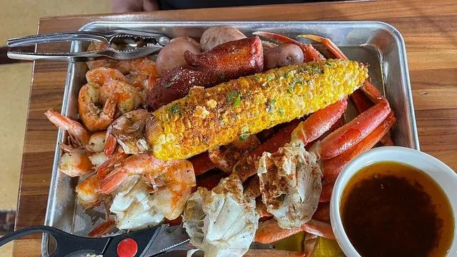 Brotula's Seafood House & Steamer