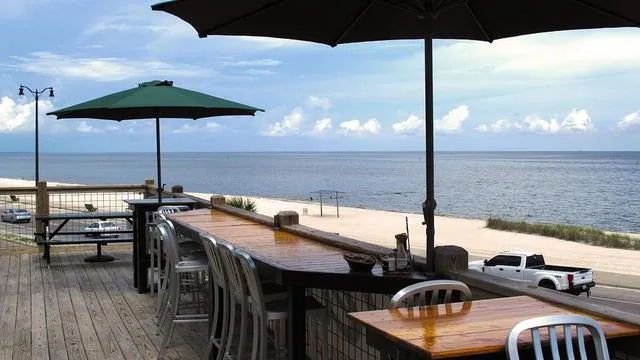 Felix's Restaurant & Oyster Bar