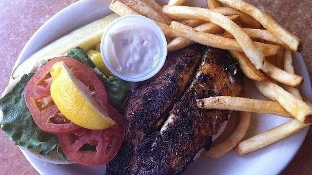 Harborside Bar and Grill