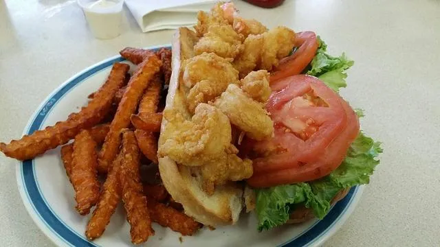 Mike's Cafe and Oyster Bar