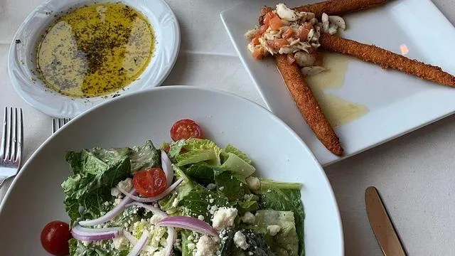 Opus Bistro & Steakhouse