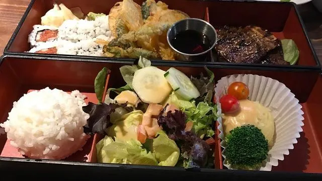 Zono Sushi